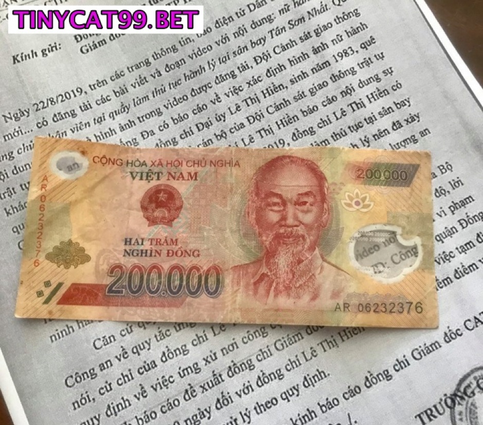 mơ thấy tiền 200